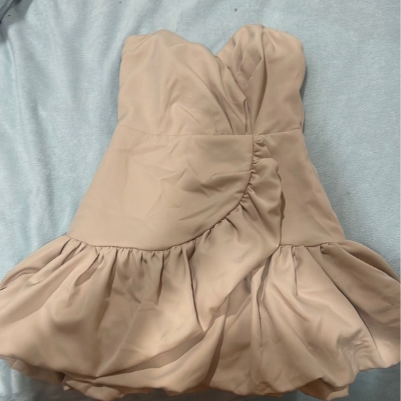 formal dress - Picture 1 of 3